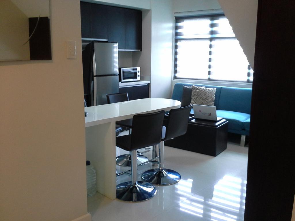 Eton Parkview Apartment Makati City Exterior foto
