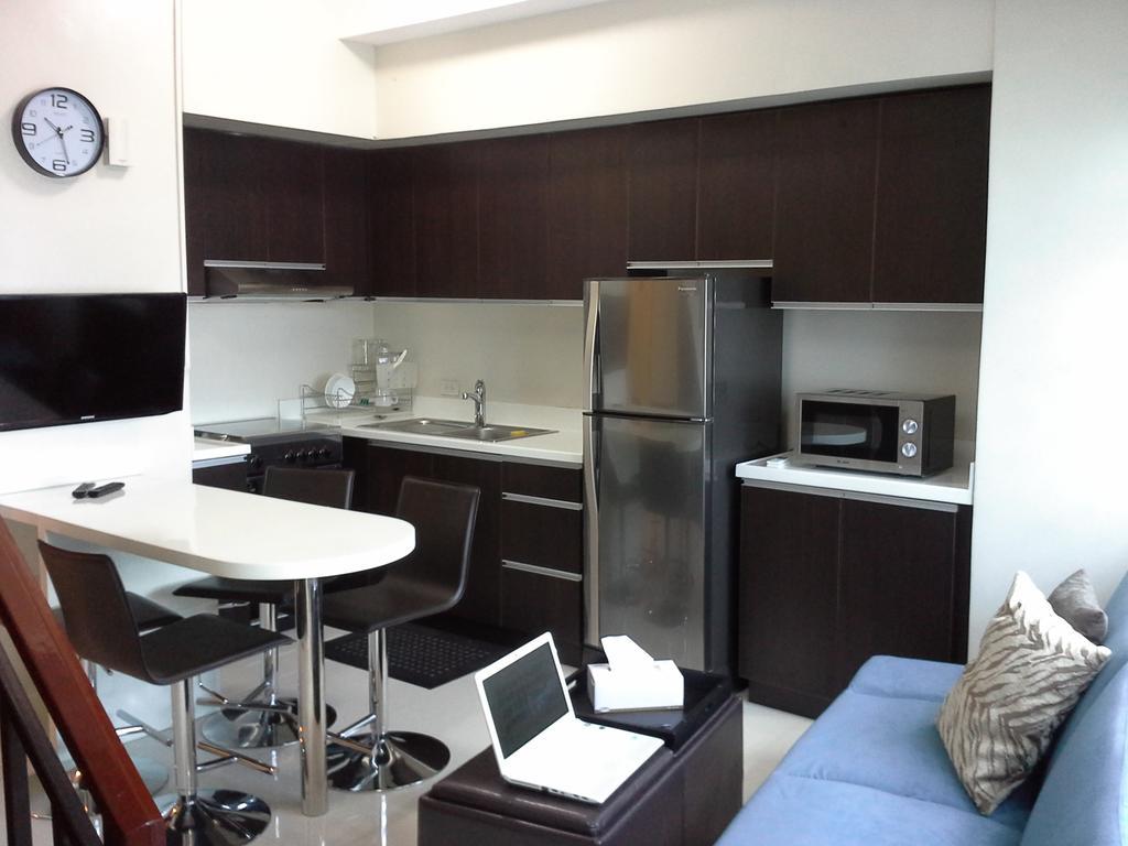 Eton Parkview Apartment Makati City Exterior foto
