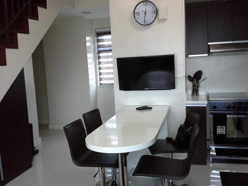 Eton Parkview Apartment Makati City Exterior foto