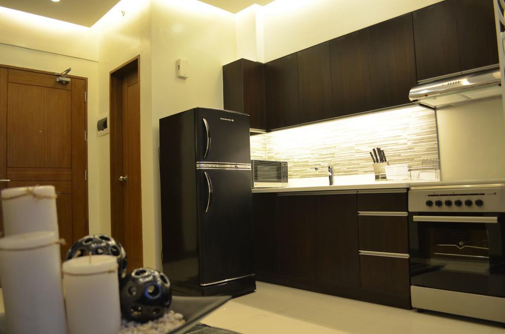 Eton Parkview Apartment Makati City Exterior foto