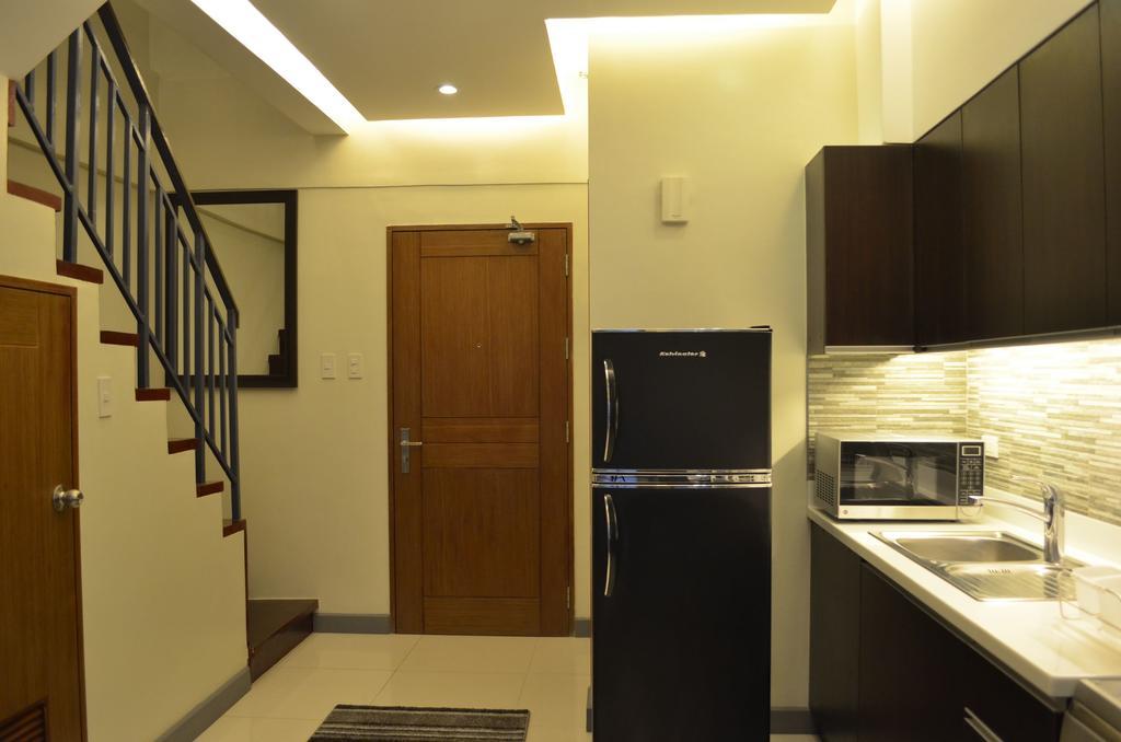 Eton Parkview Apartment Makati City Exterior foto