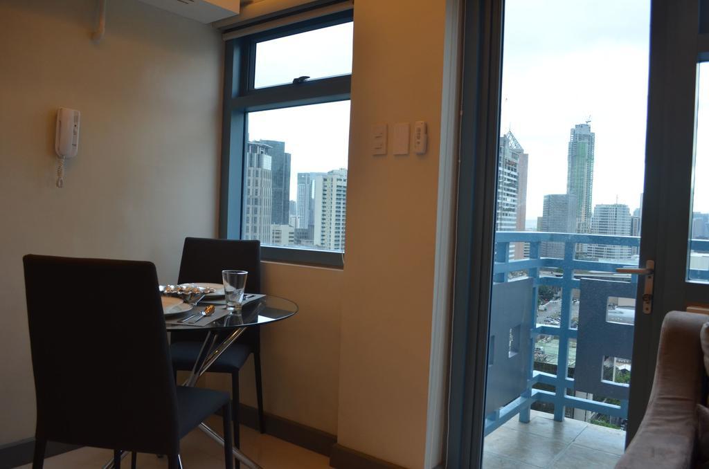 Eton Parkview Apartment Makati City Exterior foto